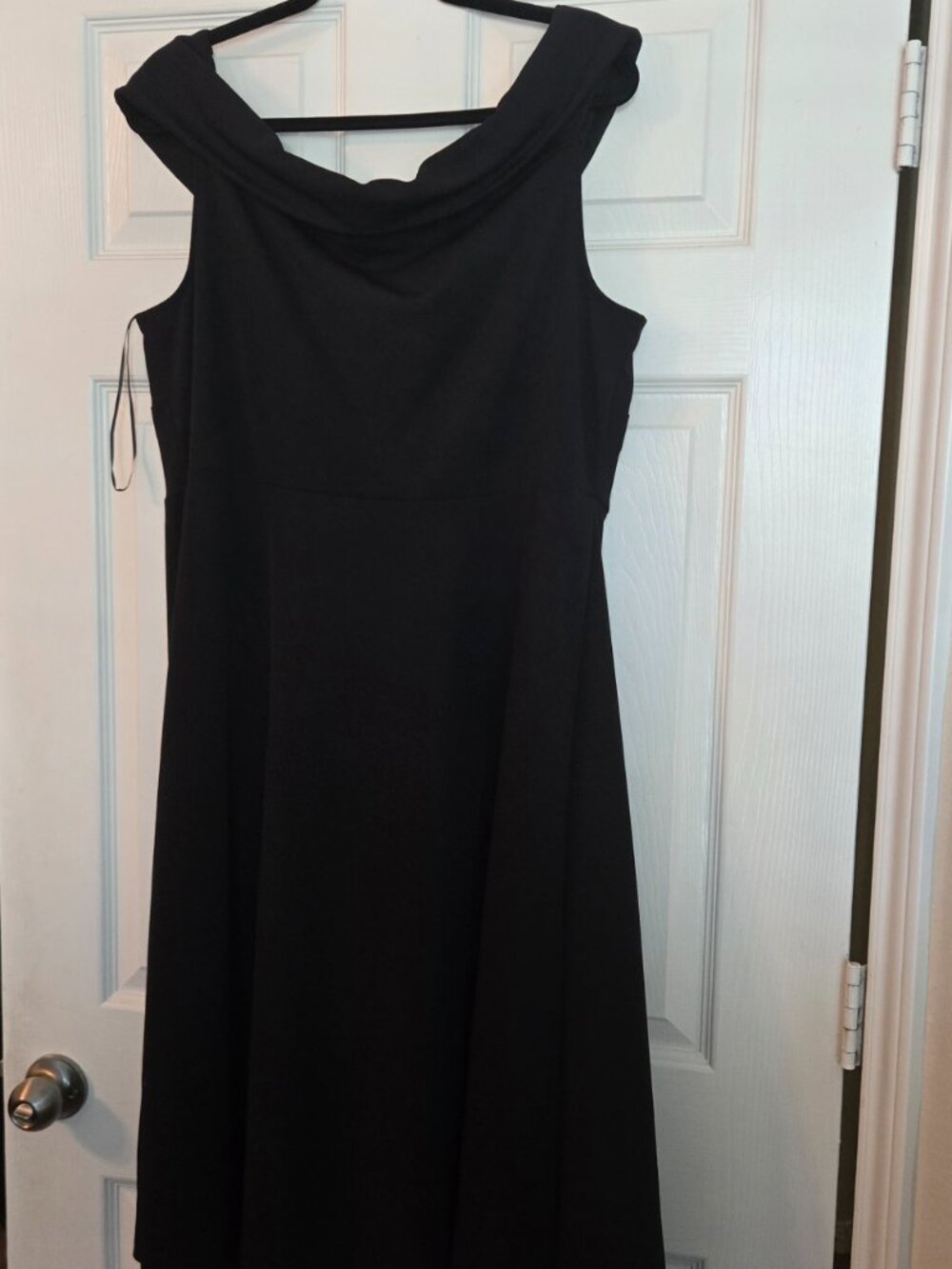 NWT H&M Black Off the Shoulder Sleeveless Cowl Neck Dress Women's Size XL - Picture 2 of 5